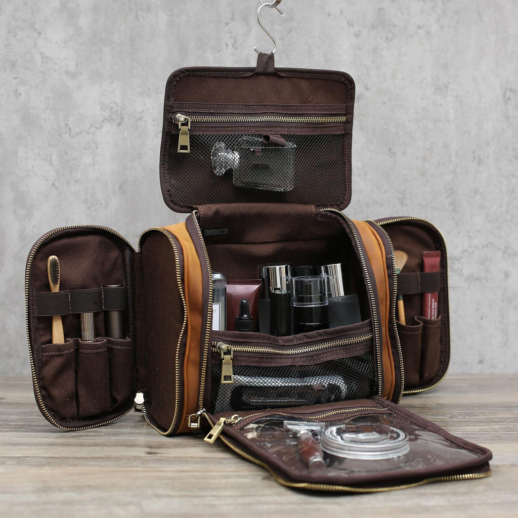 Personalized Hanging Leather Toiletry Bag, Leather Dopp Kit Bag, Groomsmen Gift