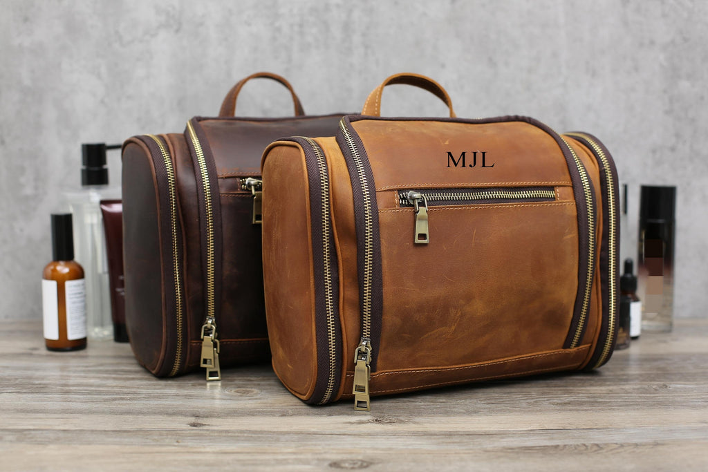 Personalized Hanging Leather Toiletry Bag, Leather Dopp Kit Bag, Groomsmen Gift